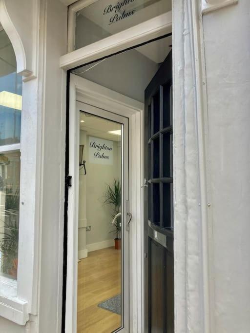 Brighton Palms Apartment Luaran gambar